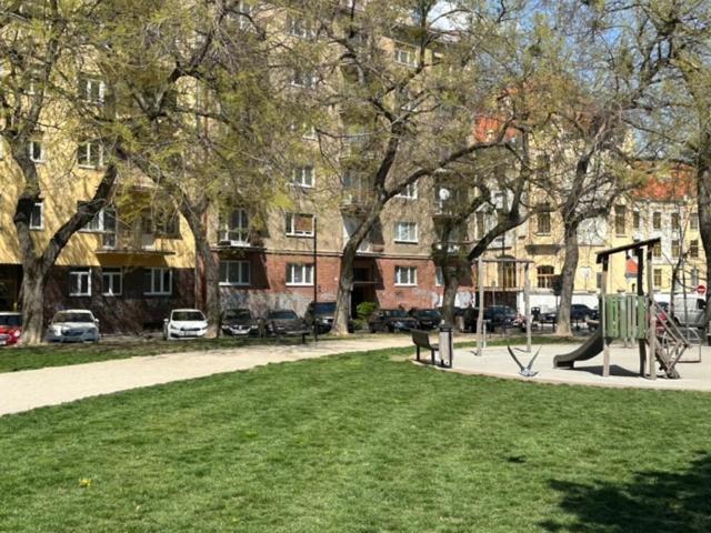 Apartament Sunny House One Bratysława Zewnętrze zdjęcie